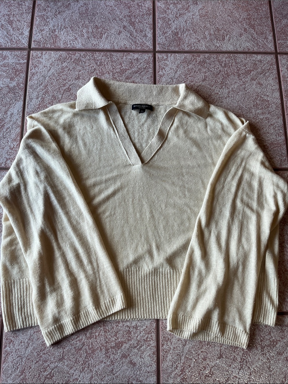 Banana Republic Linen Cream V-Neck Collared Sweater